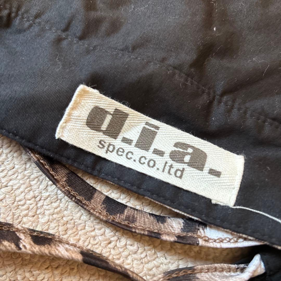 d.i.a セクシーレオパード柄半袖シャツ