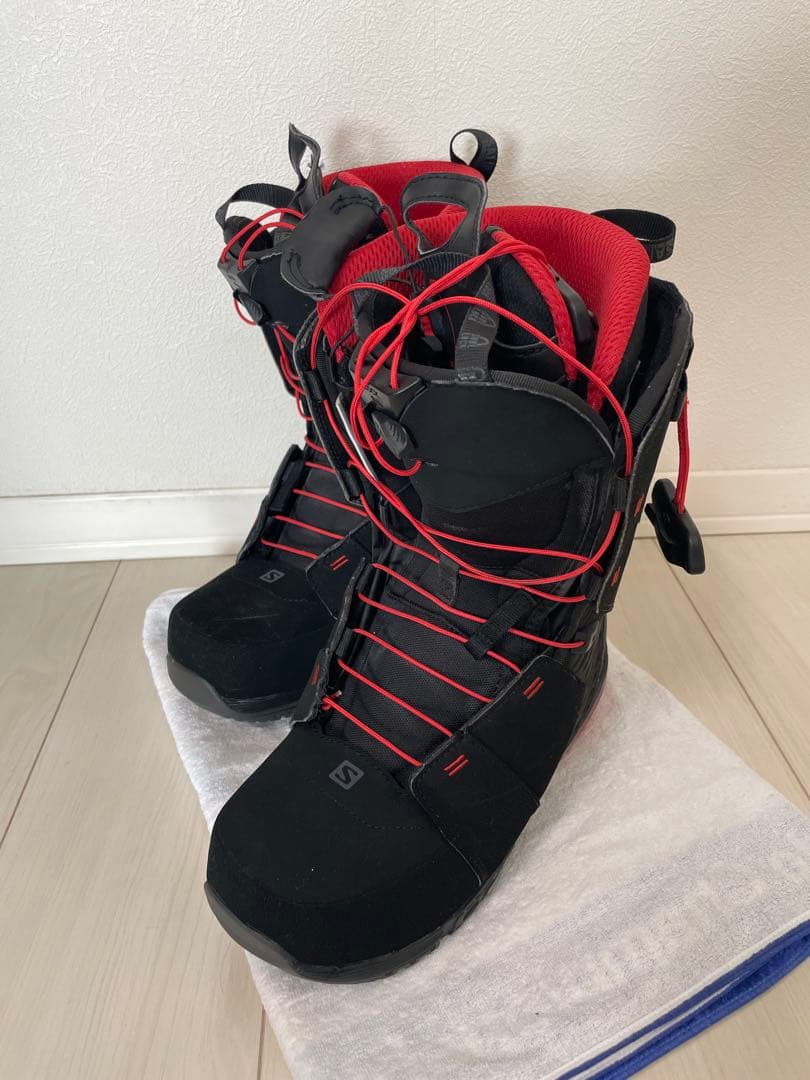 美品 Salomon スノーボードブーツ ブラック/レッド 26cm