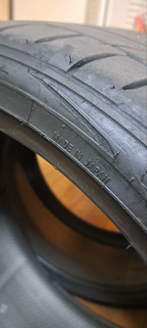 ニットー235/35r20 23年製 2本