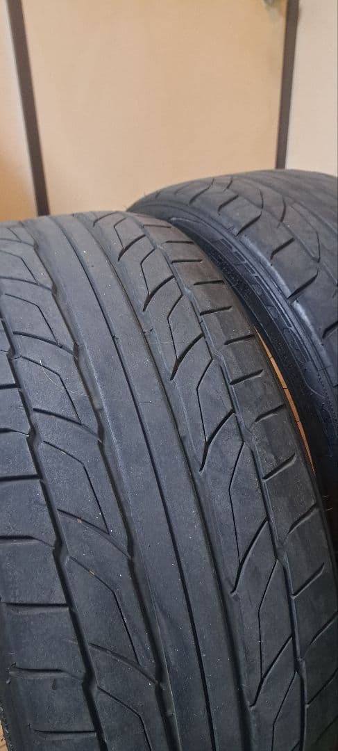 ニットー235/35r20 23年製 2本