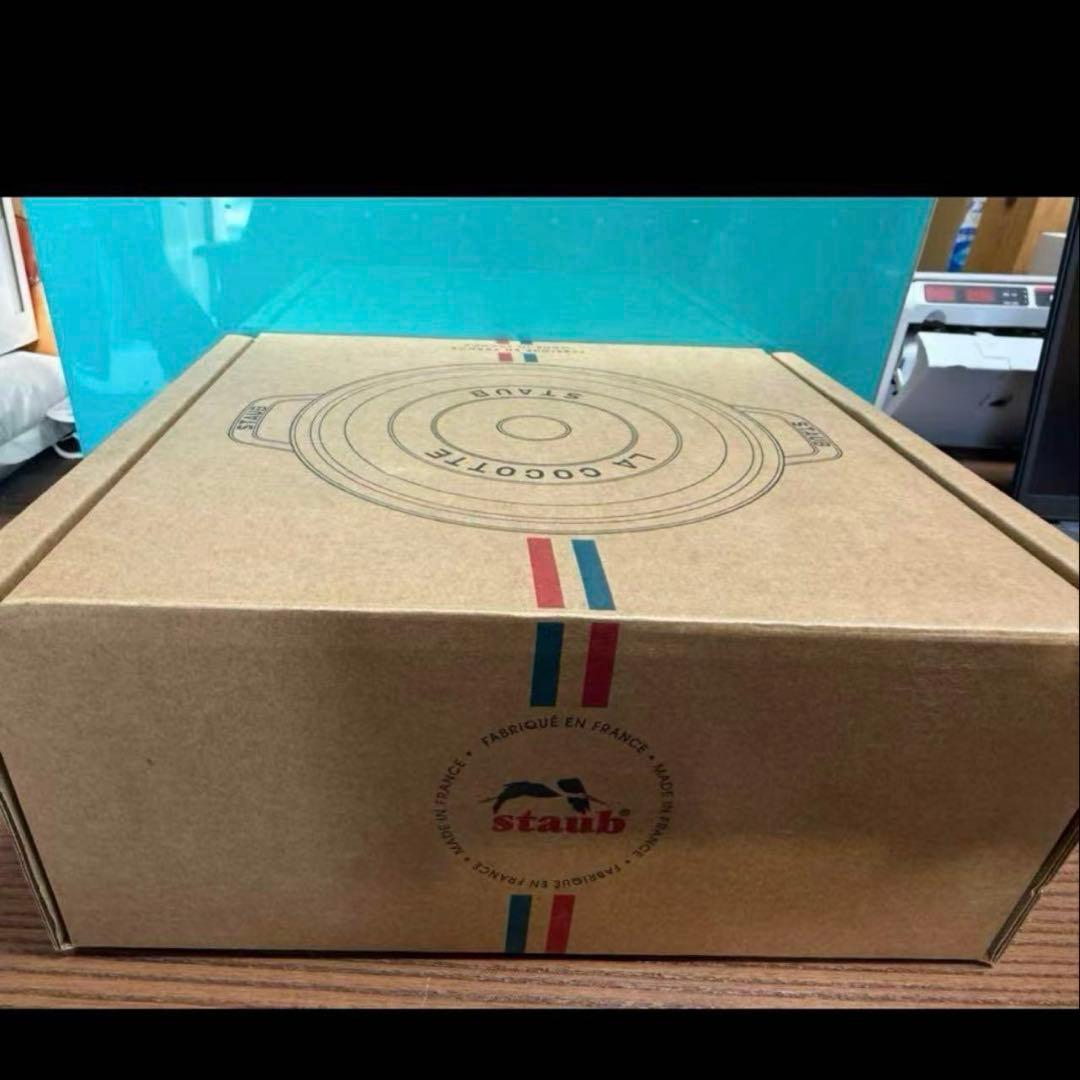 新品未開封STAUB MASTERMINDココット22cm ブラック