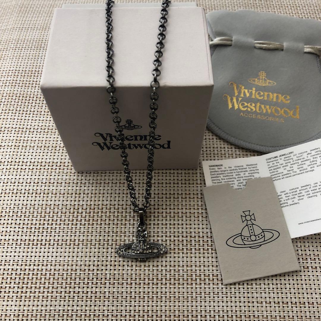 Vivienne Westwood ミニバスレリーフ　オーブネックレス