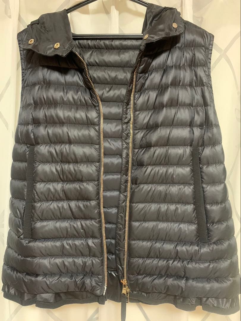 MONCLER LONGUE SAISON ブラックダウンベスト