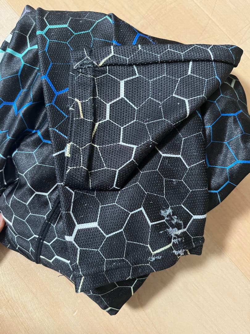 Y*o様 ONYONE スキーウェア Mサイズ 六角形パターン