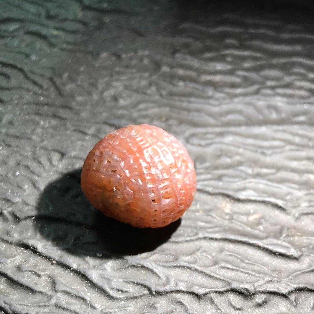 ゴビ石−1199 ゴビ瑪瑙　原石　『糸玉』