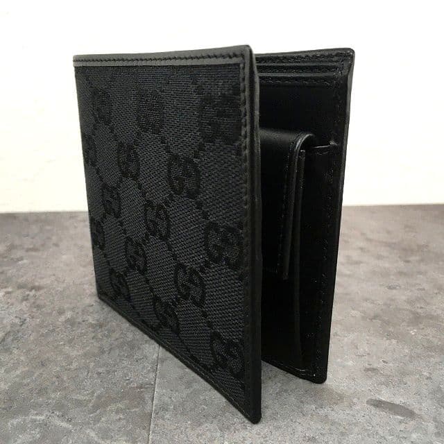 送料込み！ 未使用品 GUCCI 二つ折り財布 ブラック 箱付き 484