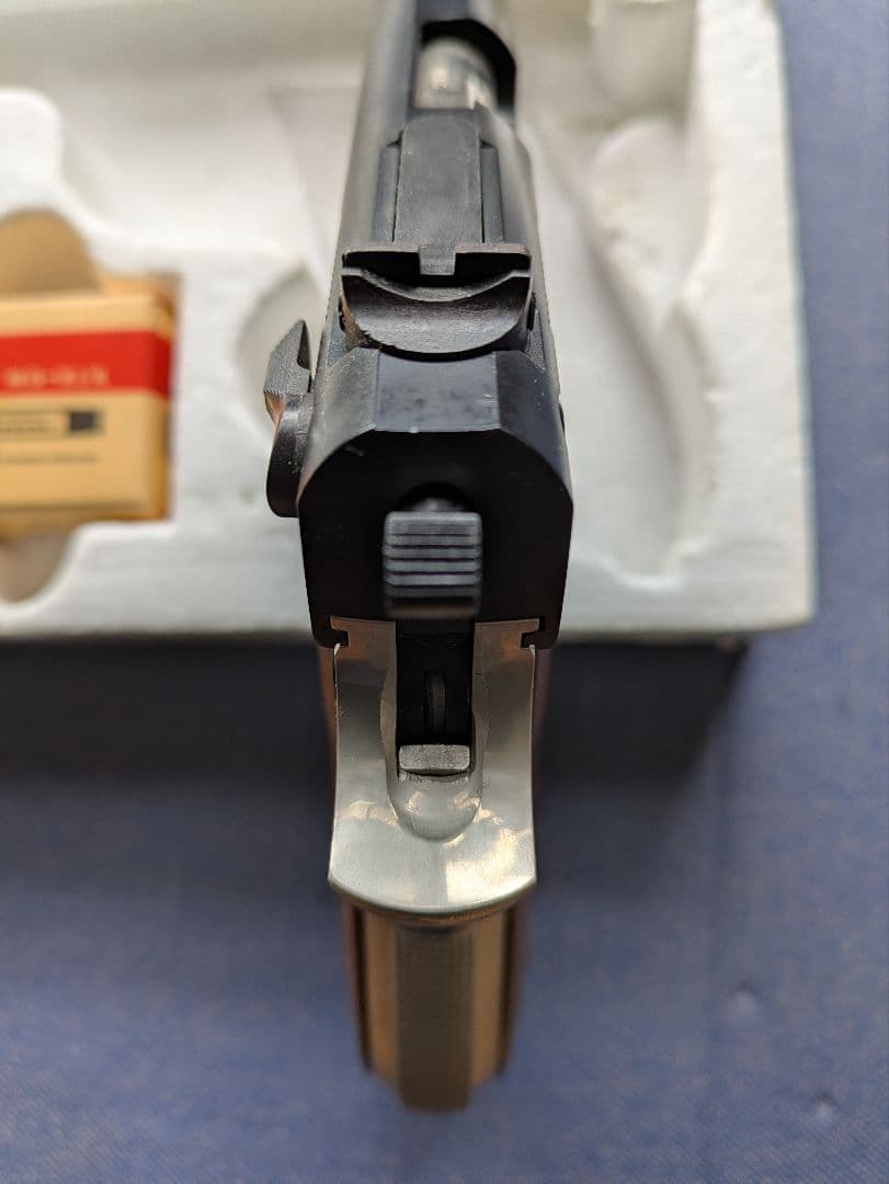 モデルガン シルバー/ブラウン コンパクト