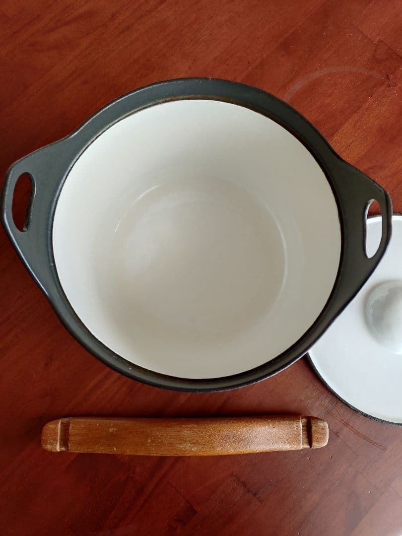 イッタラ 3L　 サルパネーバ キャセロール　　 い草の鍋敷き付