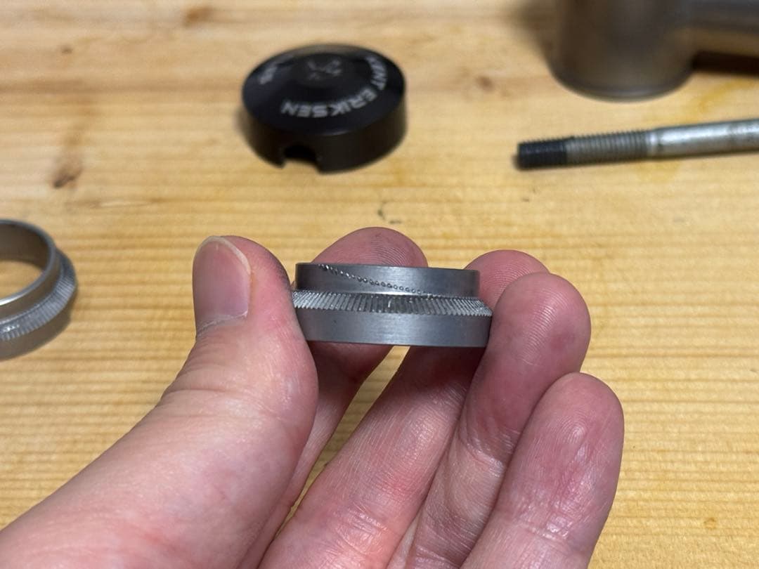 KENT ERIKSEN シートポスト 20mm セットバック