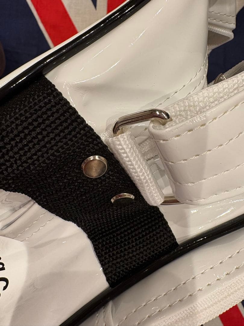 【新品・未使用・レア】adidas エナメルバッグ ホワイト NS 758894