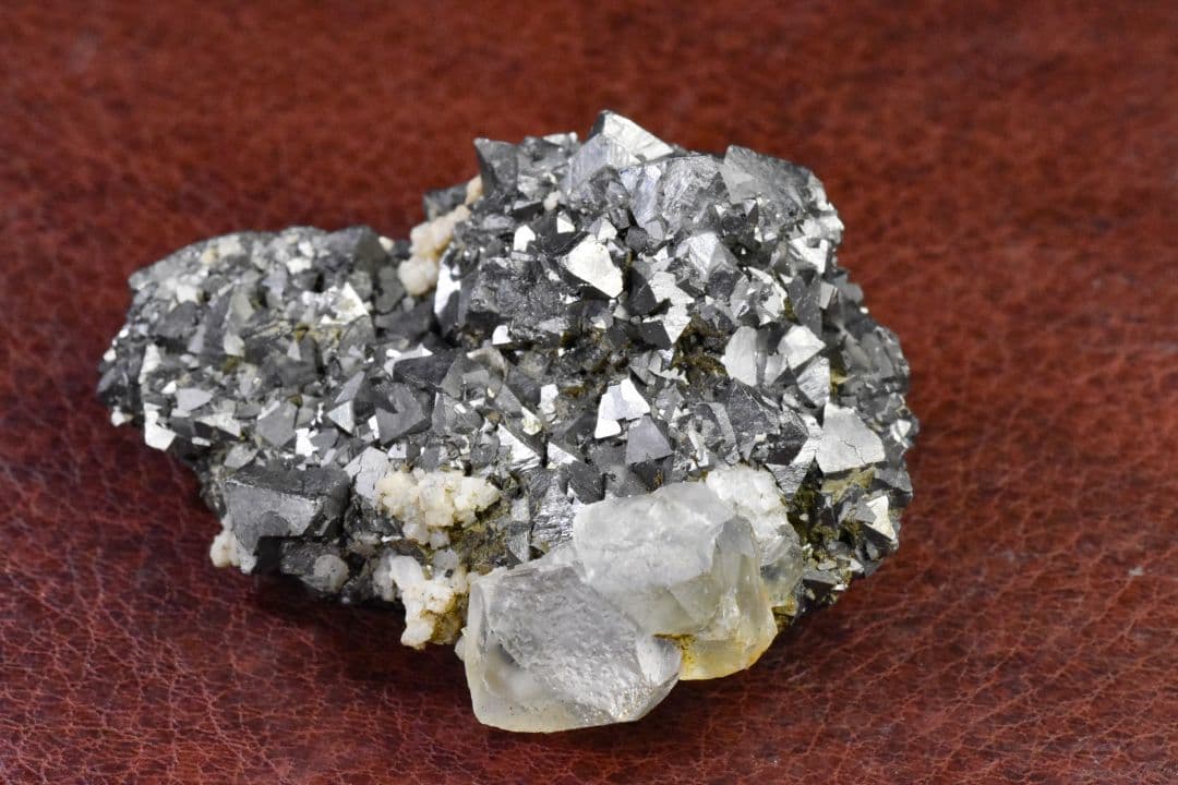 内モンゴル産 硫砒鉄鉱とカラーレスフローライト