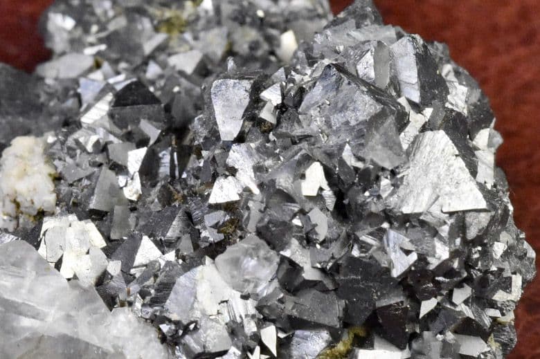 内モンゴル産 硫砒鉄鉱とカラーレスフローライト