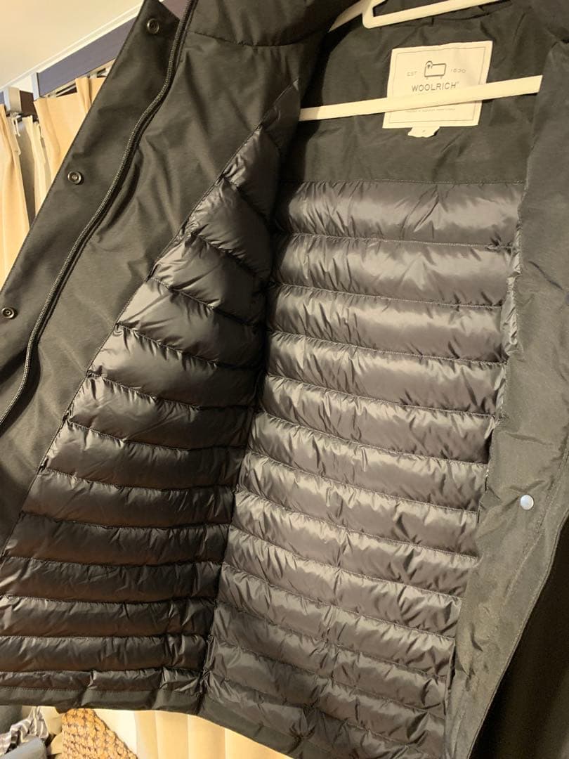 超美品WOOLRICH フード付きロング丈ダウンジャケット ブラック Sフェザー