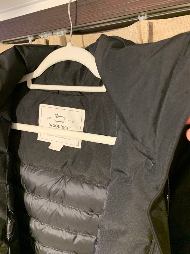 超美品WOOLRICH フード付きロング丈ダウンジャケット ブラック Sフェザー