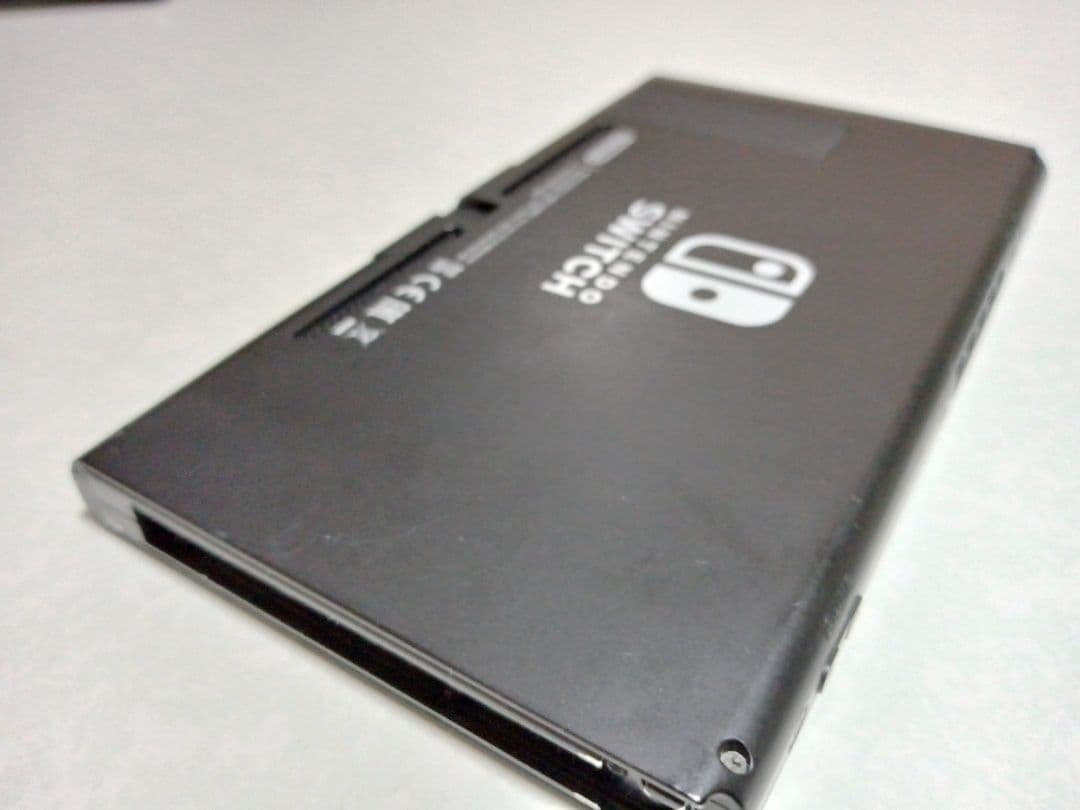 Nintendo　Switch　1　本体のみ　　動作品　確認済み　2021年製造