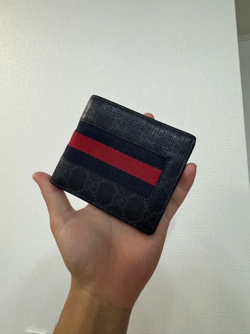 Gucci 二つ折り財布 黒/赤/青