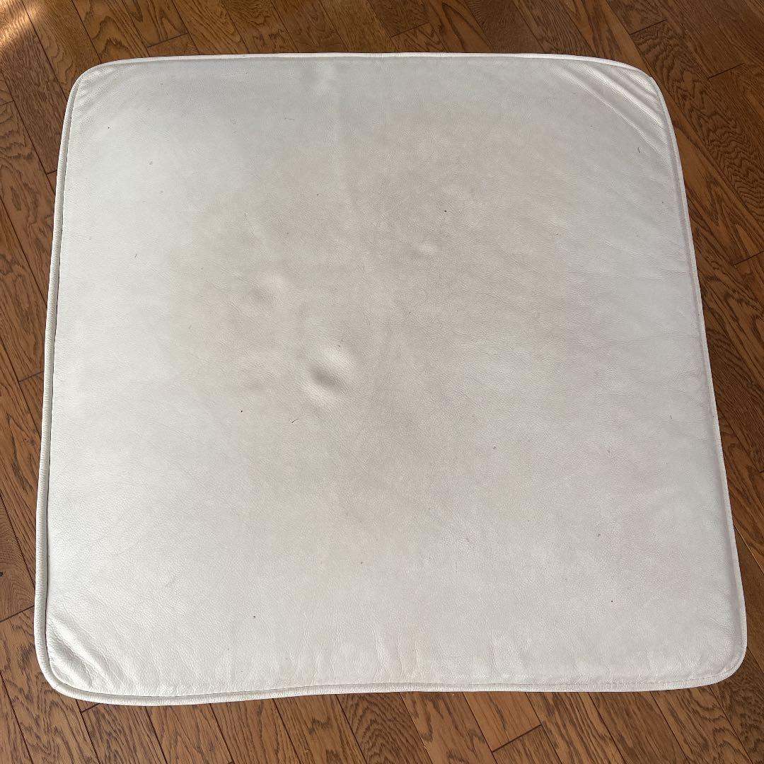 オットマン本革　白　クラスティーナ