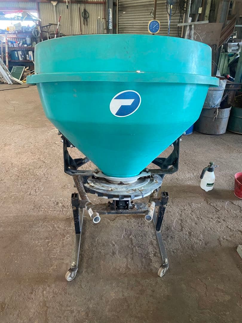 タカキタ　ブロードキャスター　散布機　農機具　リモコン新品