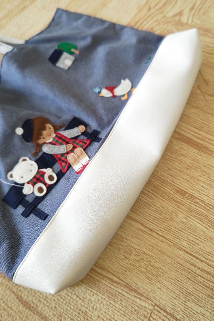 ファミリアfamiliar 70周年マチ付きデニム手提げバック