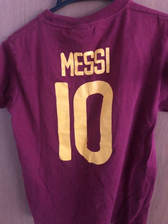 ビクトル・バルデスのサイン入りTシャツ