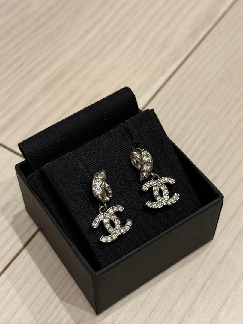 CHANEL シャネル ピアス(両耳用)