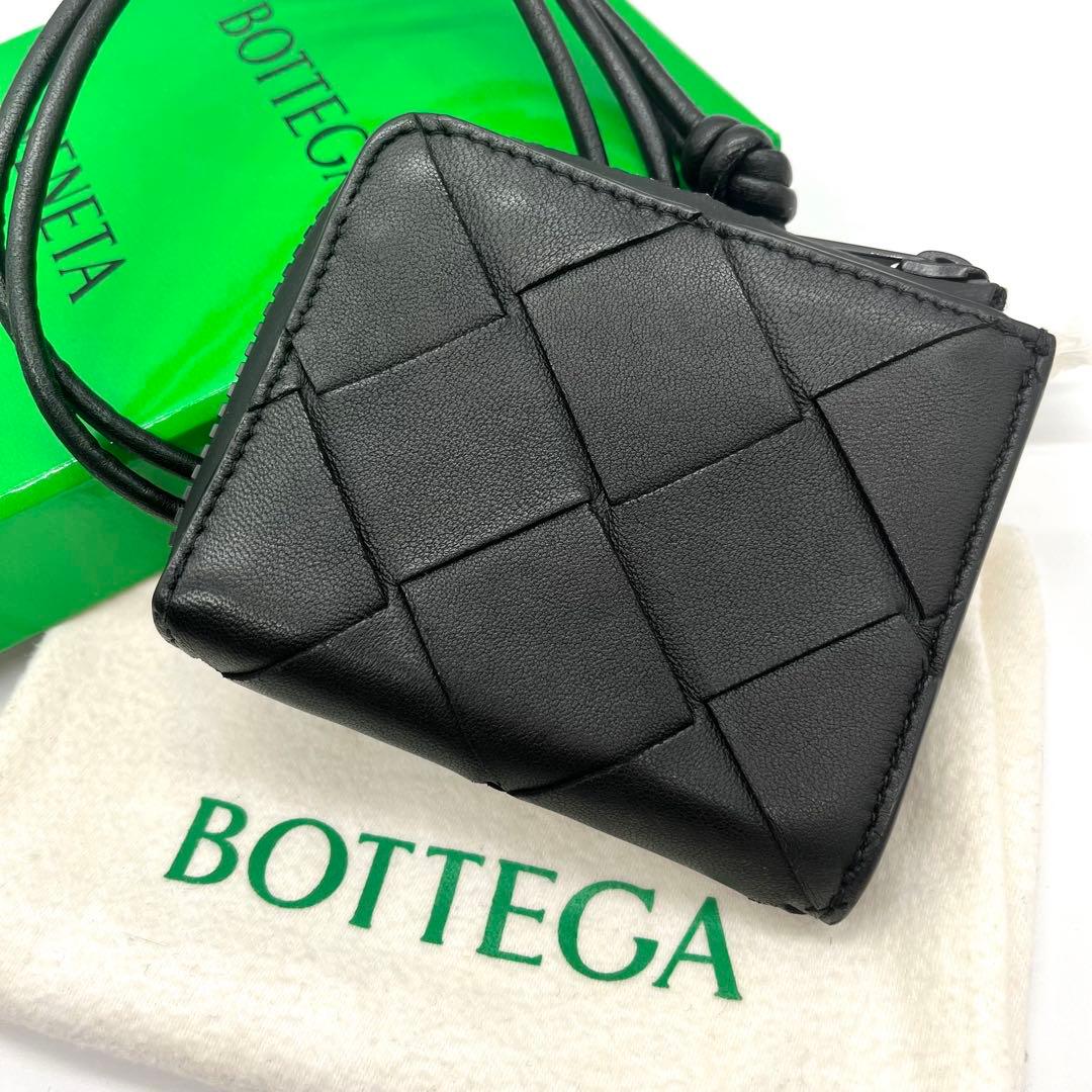 BOTTEGA VENETA ネック ウォレット L字ジップ 黒