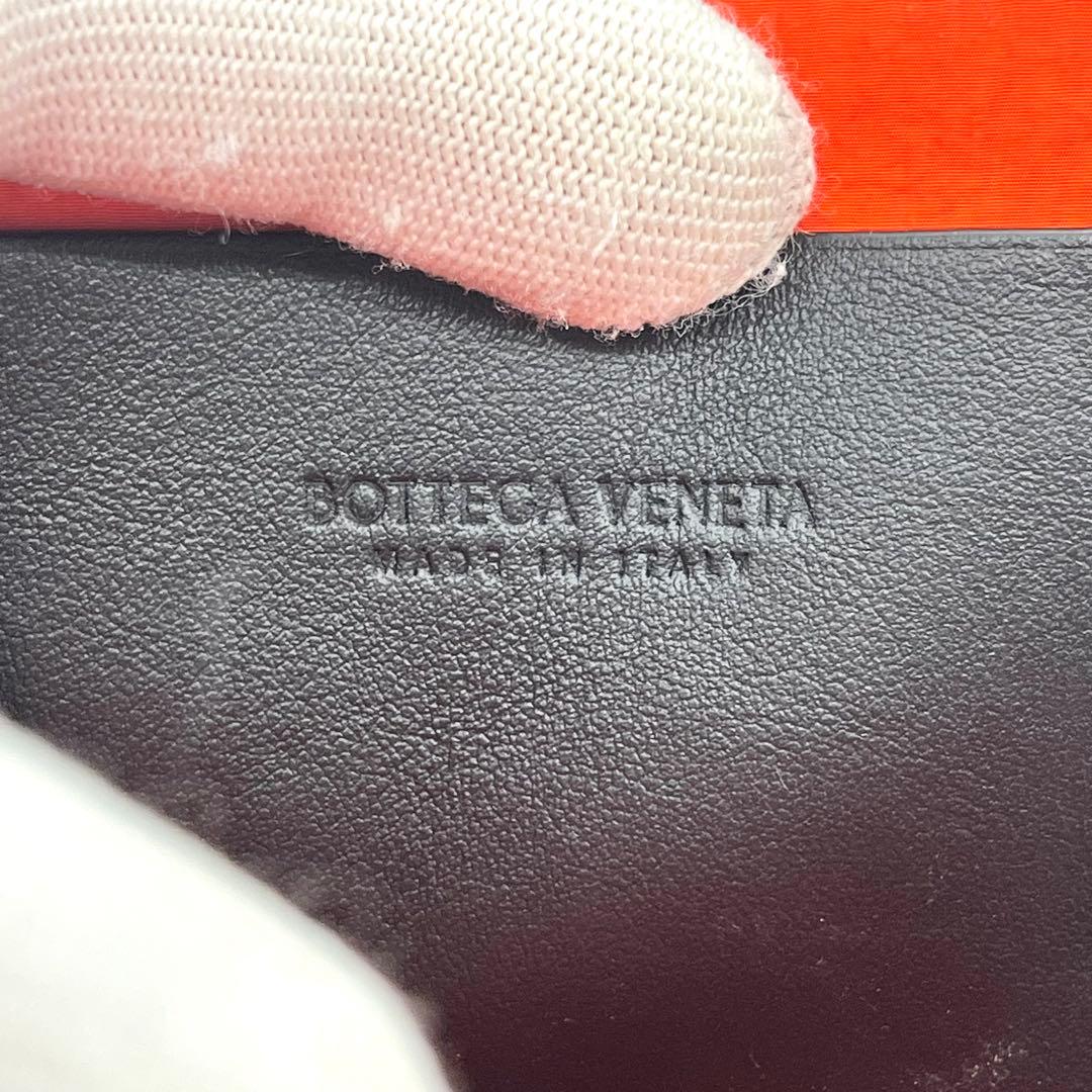 BOTTEGA VENETA ネック ウォレット L字ジップ 黒