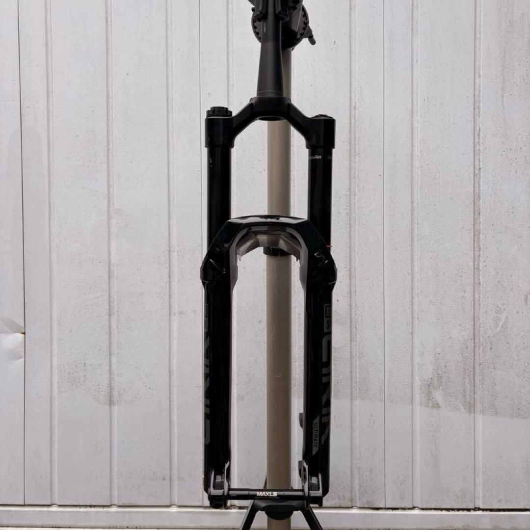 RockShox LyrikUltimate 27.5 160mm フロントサス