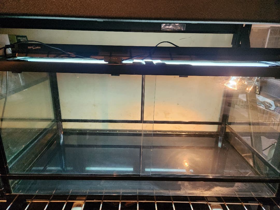 引取パンテオンブラック9045中古 マイクロサン53w 紫外線ライト　各1台