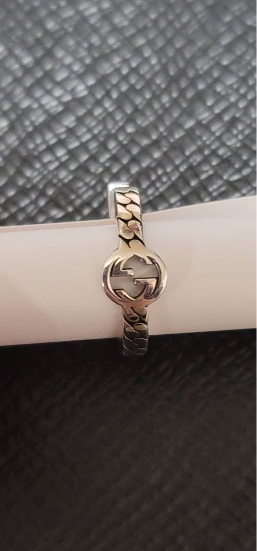 GUCCI インターロッキングGフープピアス シルバー925