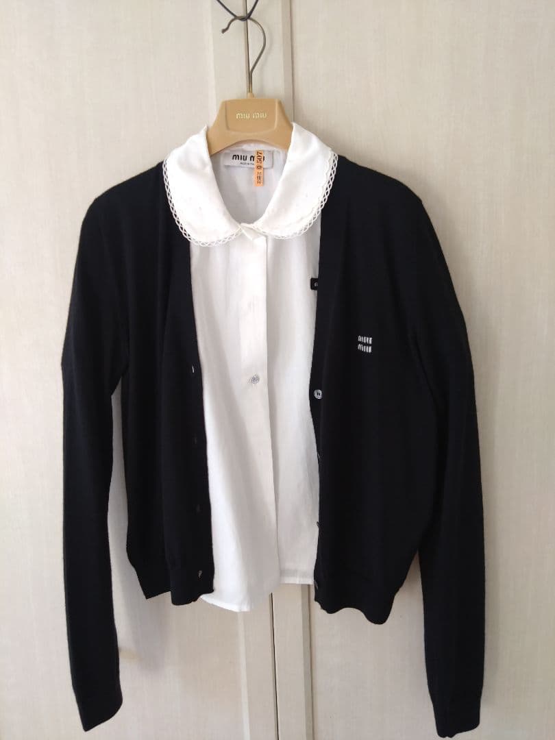 2025年ミュウミュウmiumiu⭐️スラブポプリン 襟付シャツ⭐️size38