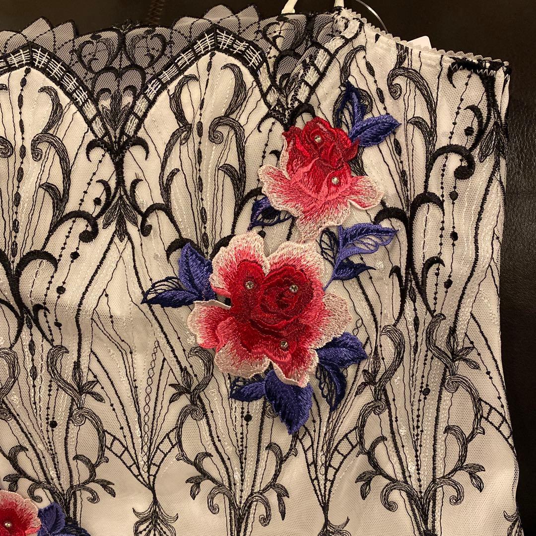 サルート 29 G ラマン キャミソール M 店舗限定 IV 新品タグ付き