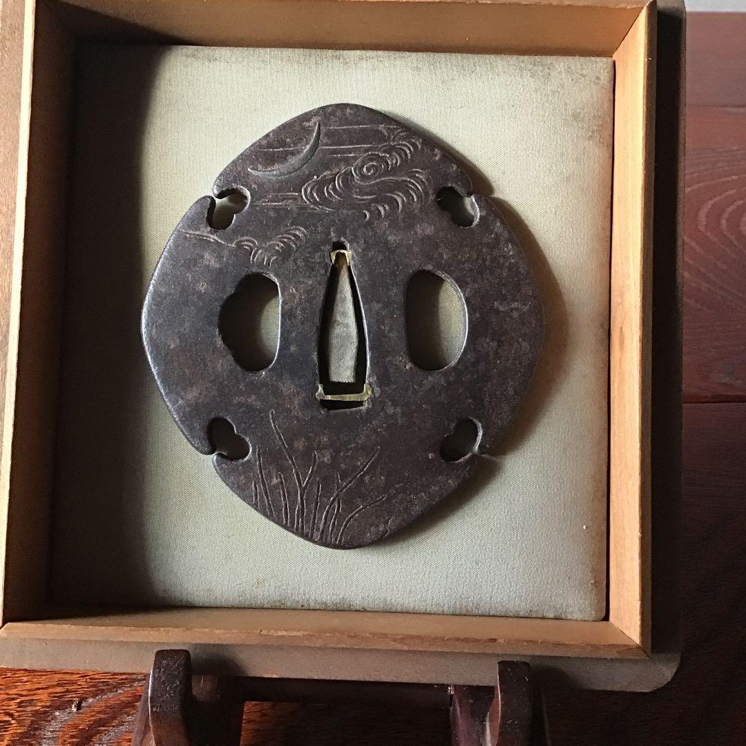 鍔　「猿池捕月図」