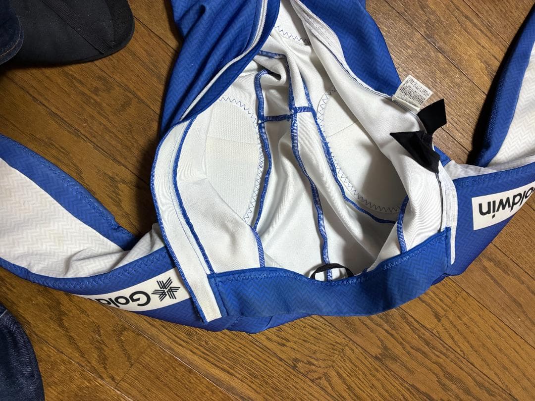 ゴールドウィン　スキーレーシングスーツ　ワンピース