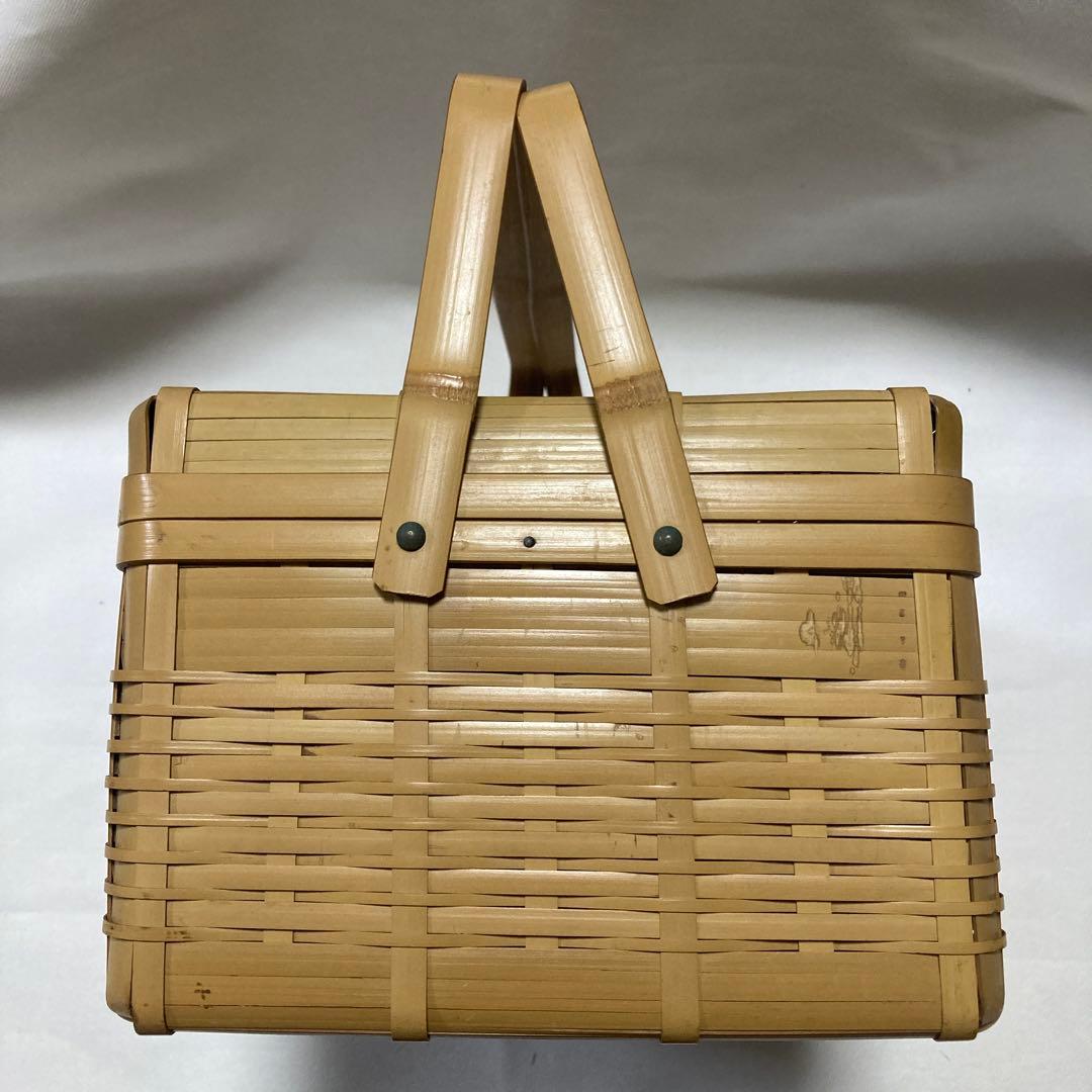竹籠　バスケット　蓋・持ち手付き