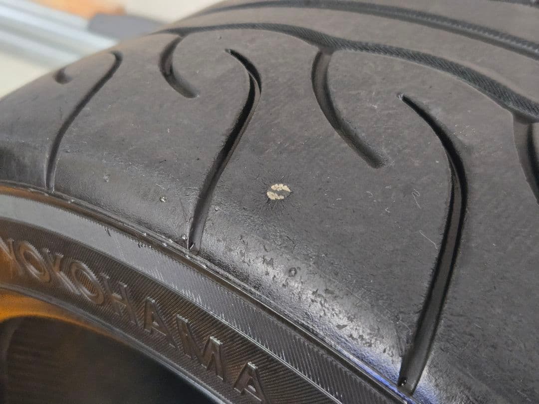 ADVAN NEOVA AD08R 245/40R18 93W　2021年製4本