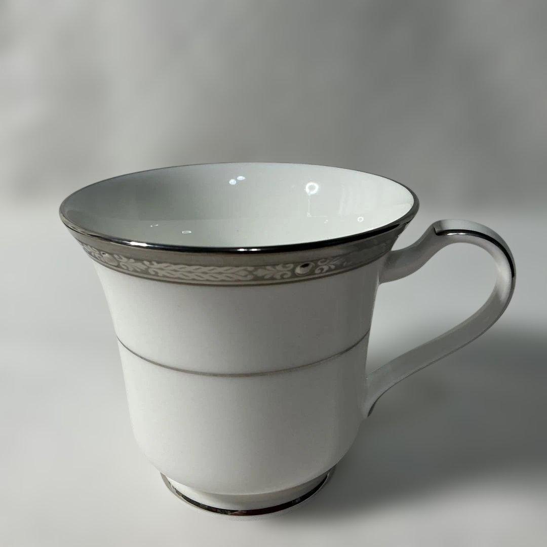 ノリタケのシャンパンパール（CHAMPAGNE PEARLS）ディナープレート