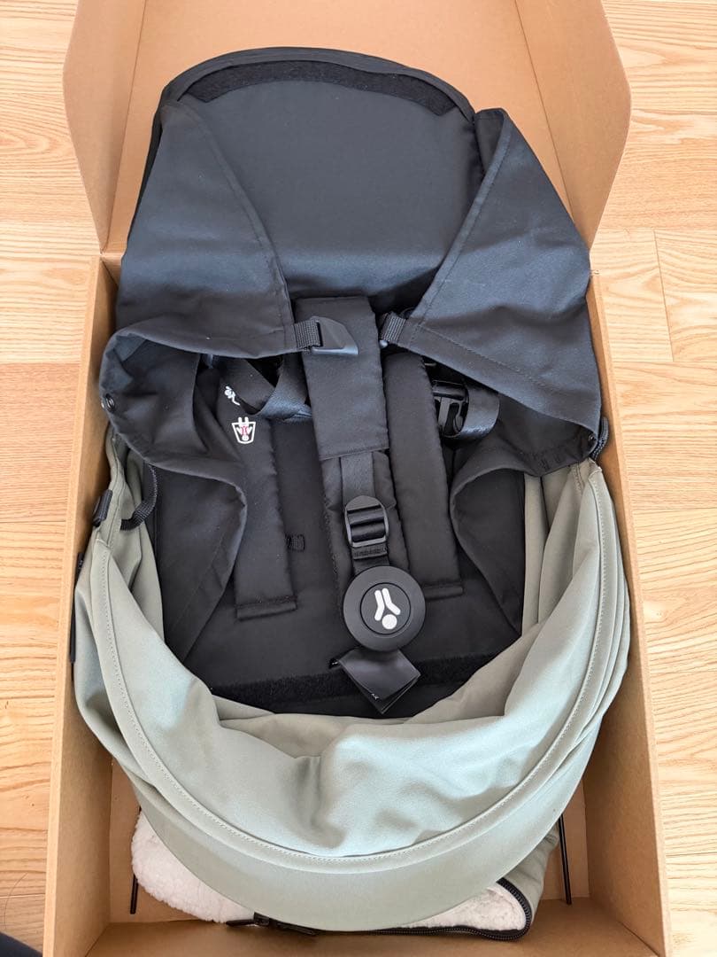 BABYZEN YOYO 0+ ニューボーンパック　オリーブ　箱&説明書付き