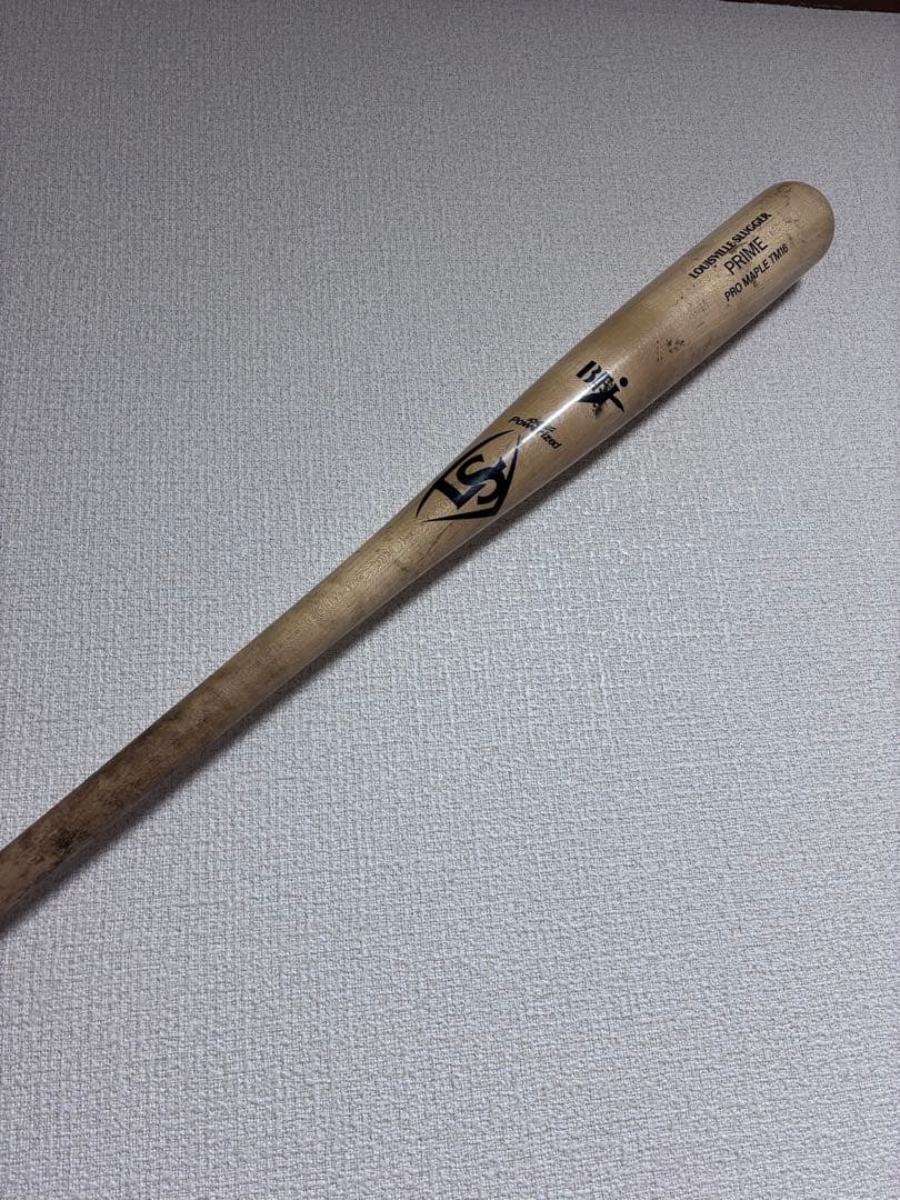 硬式用木製バット ルイスビルスラッガー 84センチ 870g