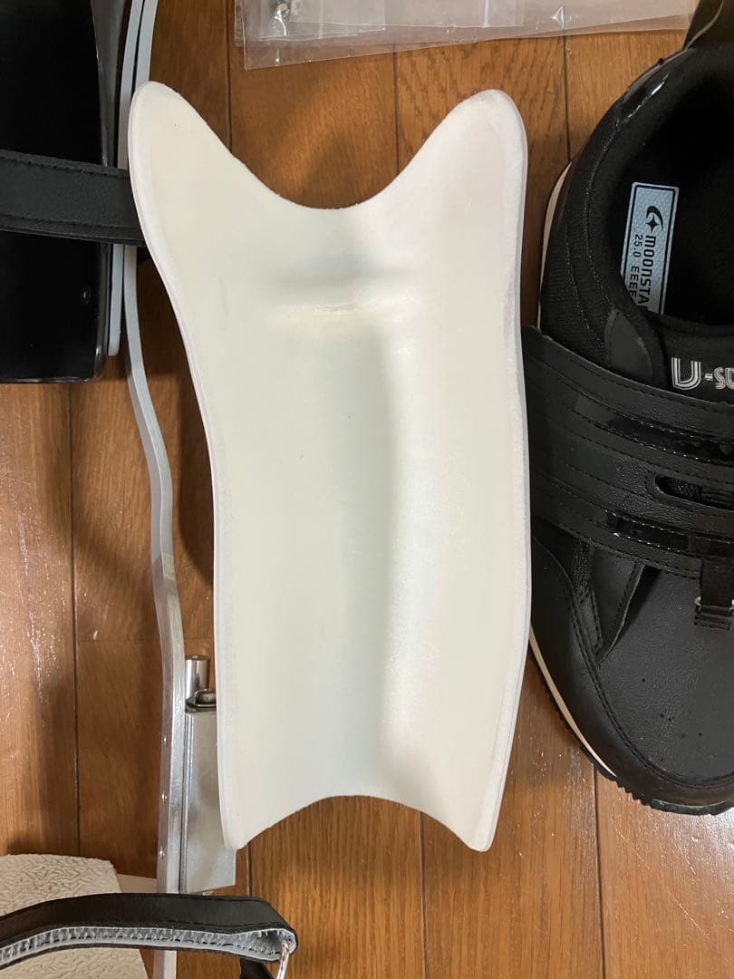 PTB装具、使用少、右足用リハビリ器具、 歩行補助具とシューズセット、足装具