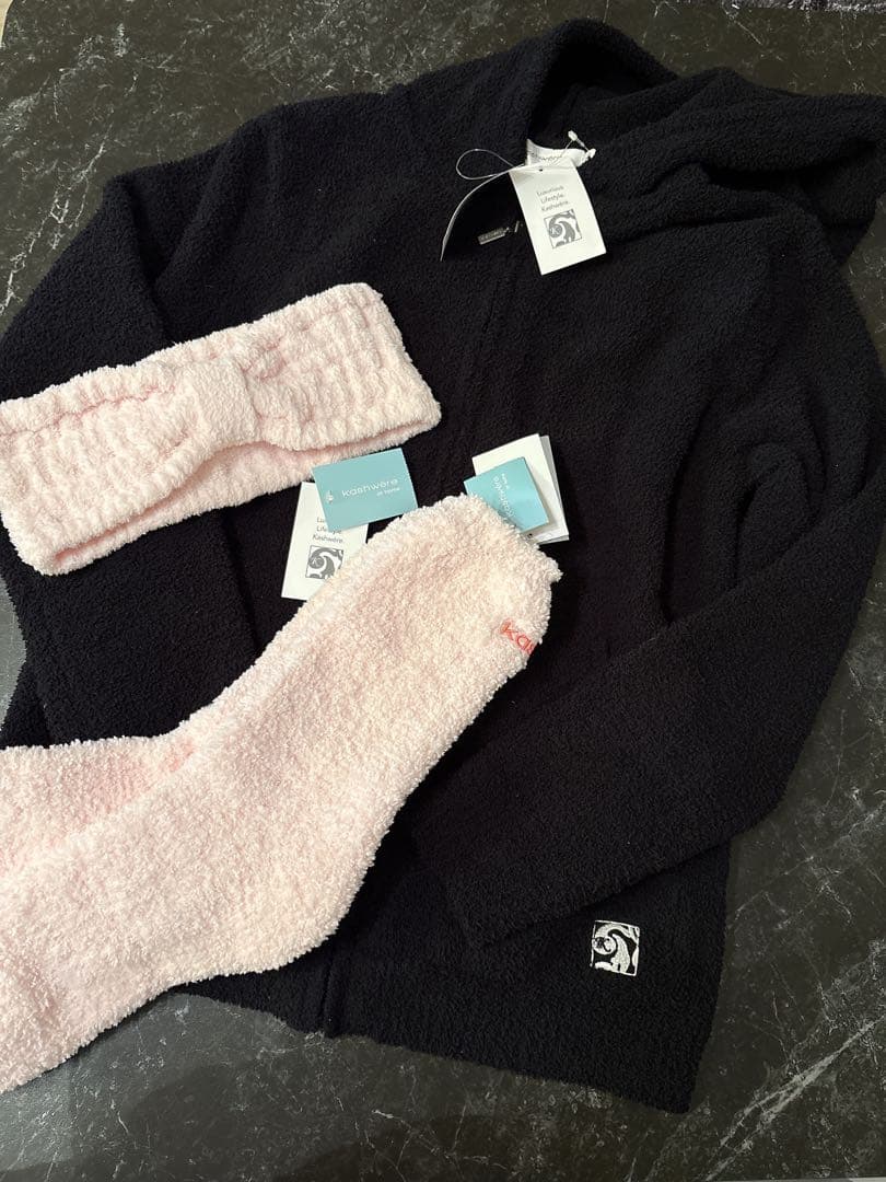 カシウェア　パーカー　ソックス