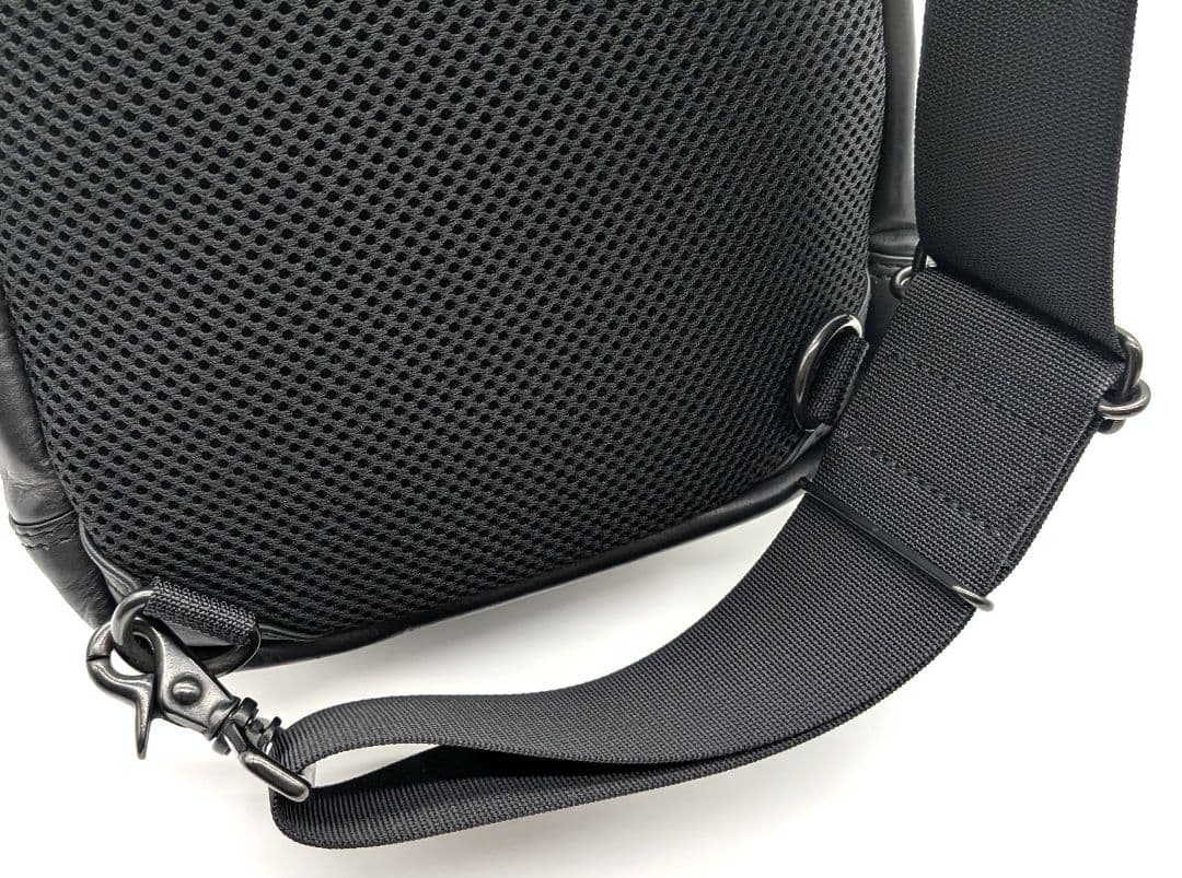 ✨️美品✨️ポーターアズール ボディーバック本革、PORTER