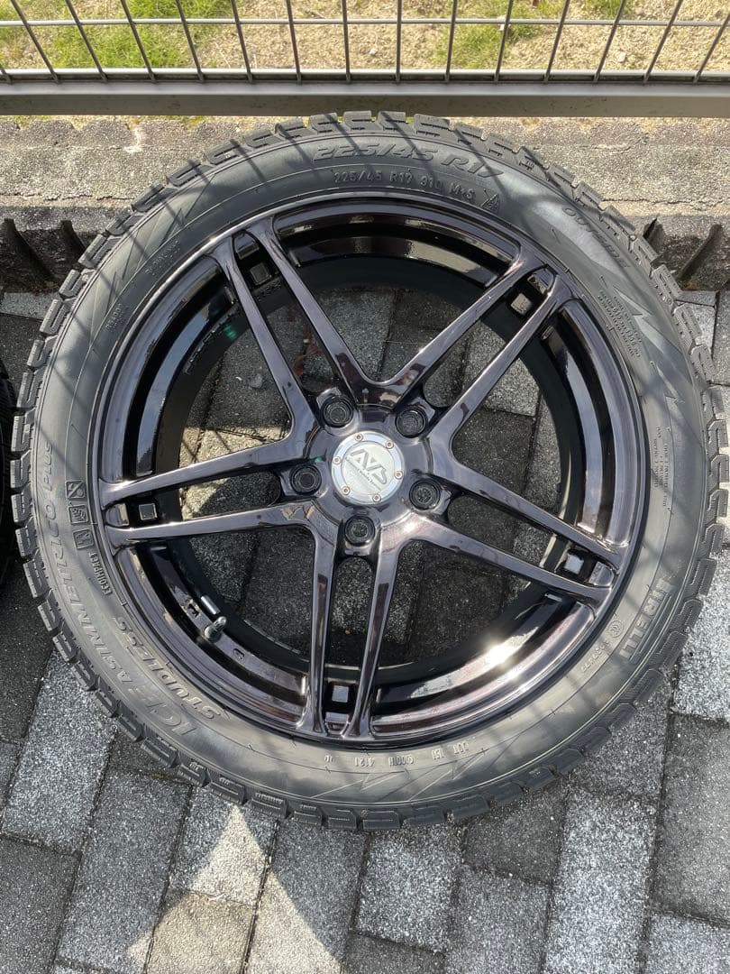 ヨコハマ　アドバンAVSモデル5 17インチホイールスタッドレスセット