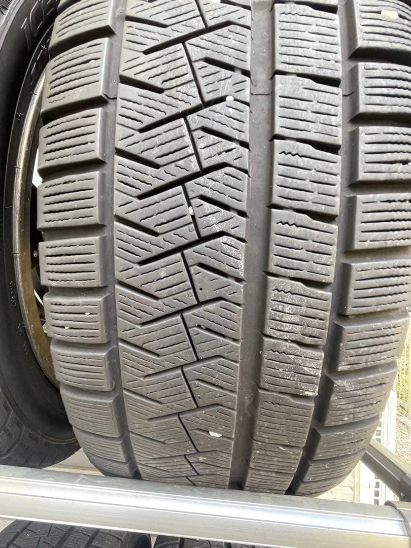 ヨコハマ　アドバンAVSモデル5 17インチホイールスタッドレスセット