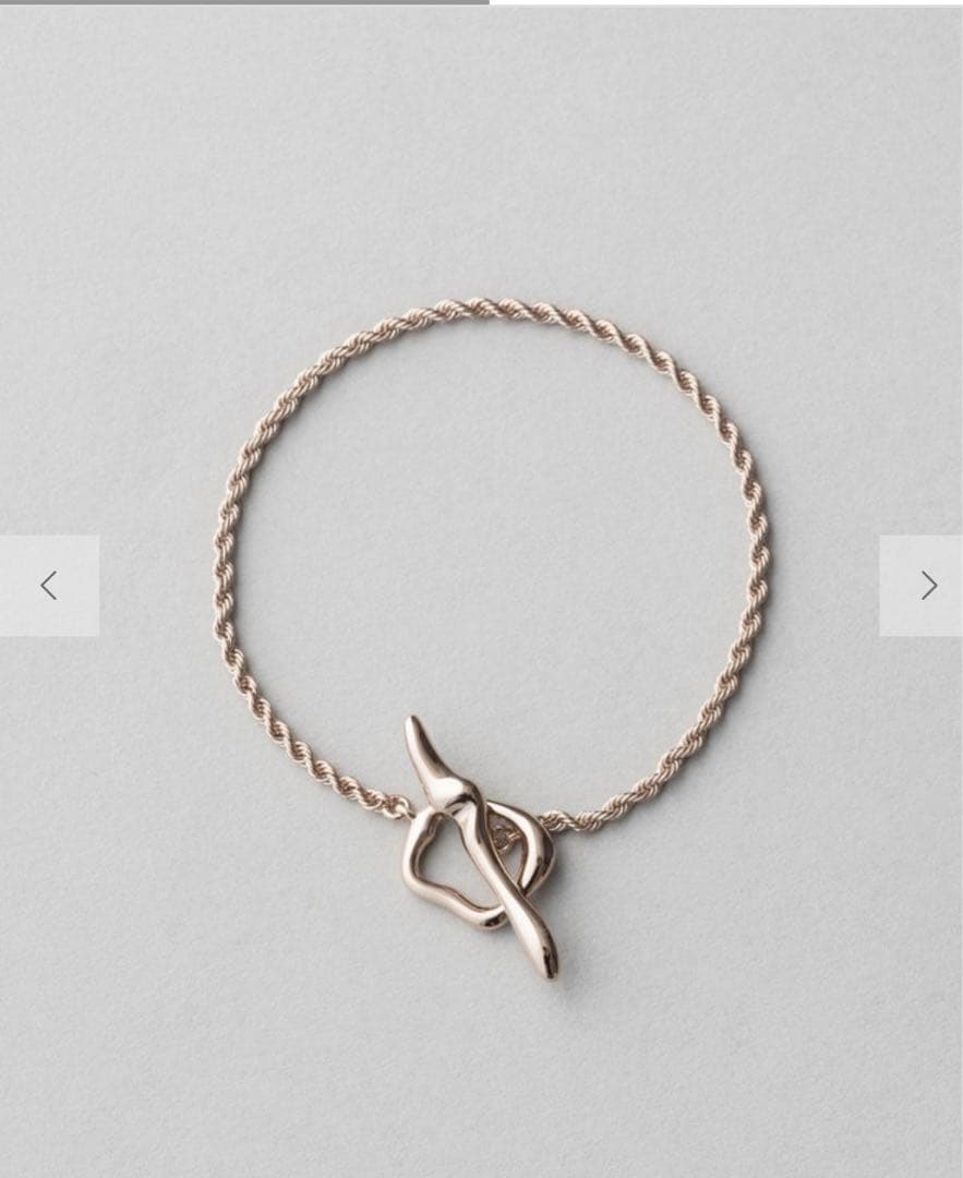 エテ　ロウ　ブレスレット