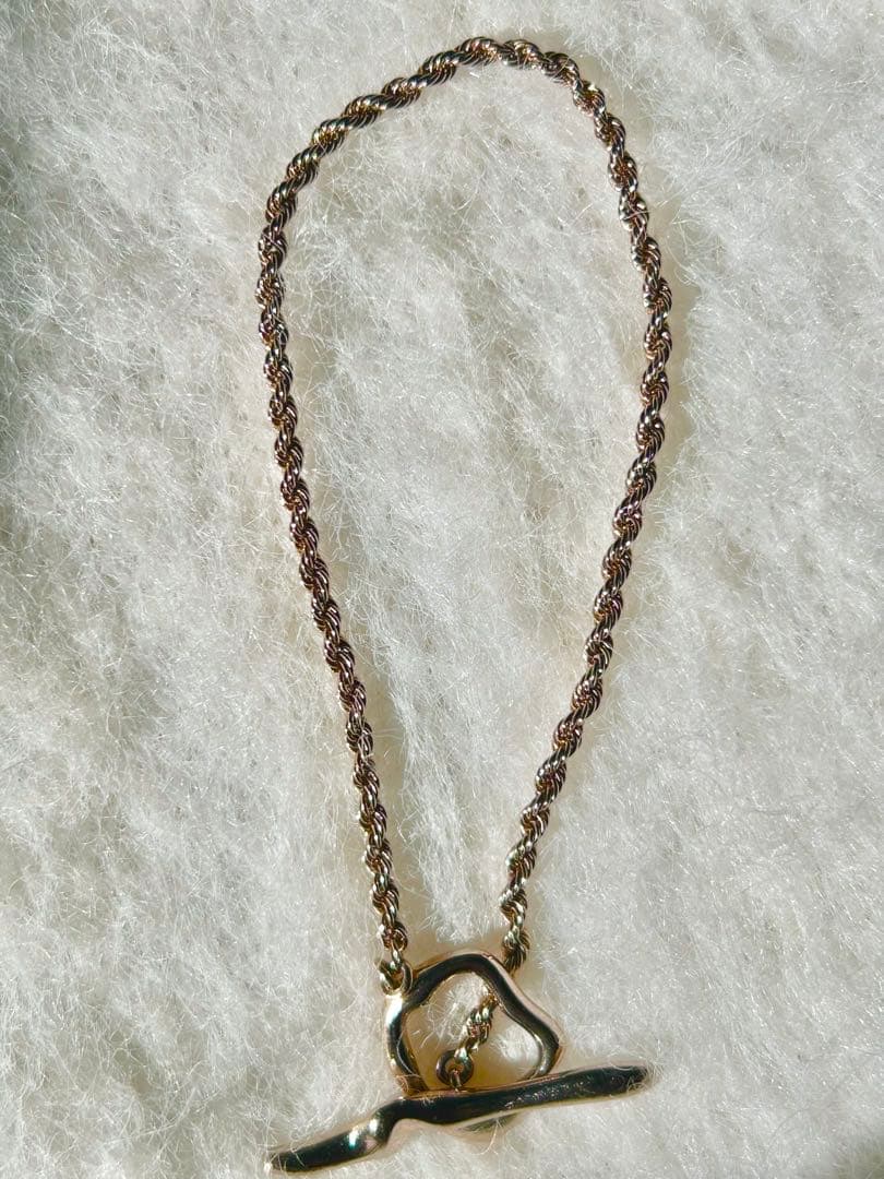 エテ　ロウ　ブレスレット