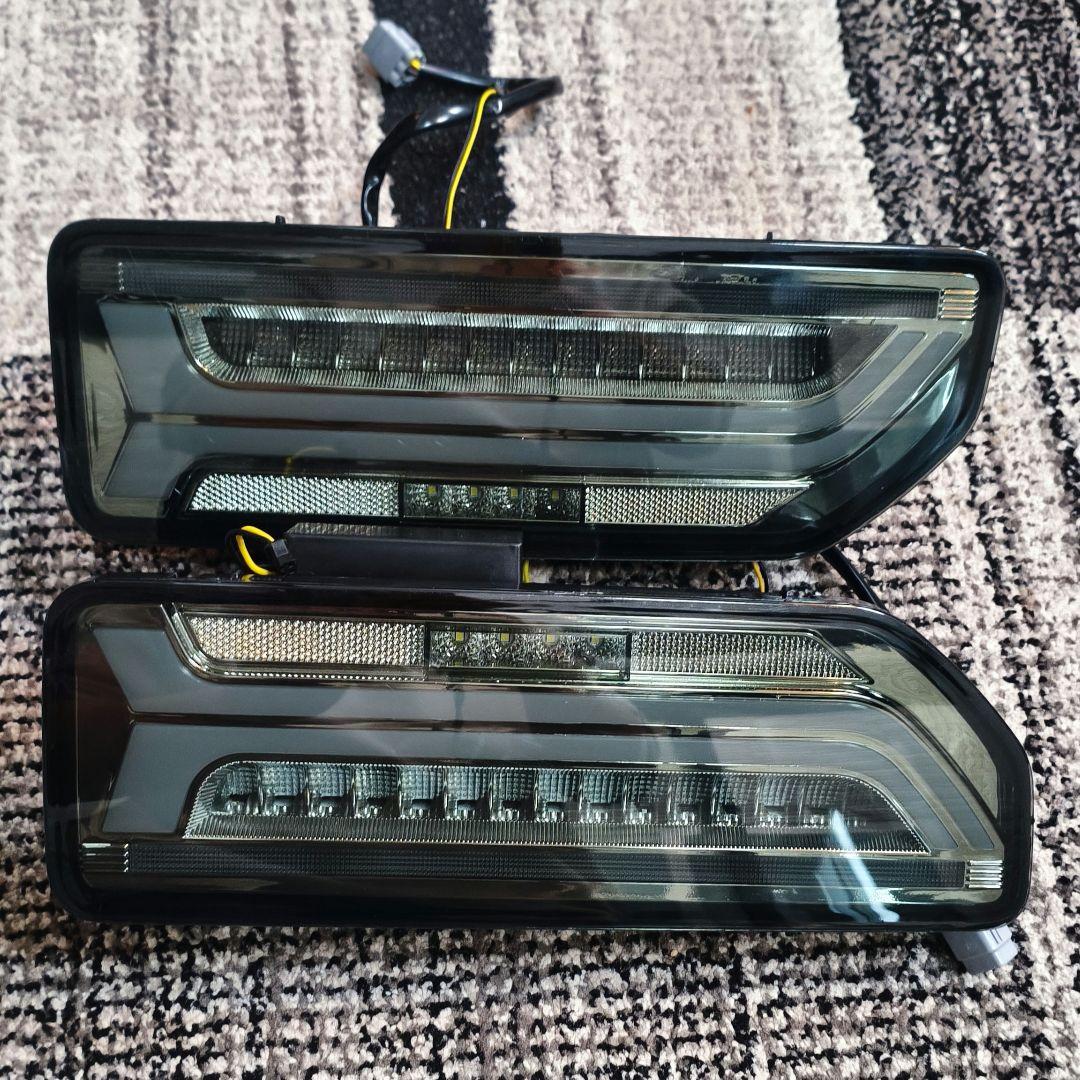 スズキ ジムニー LEDテールライト スモーク シエラ ノマド ウインカー