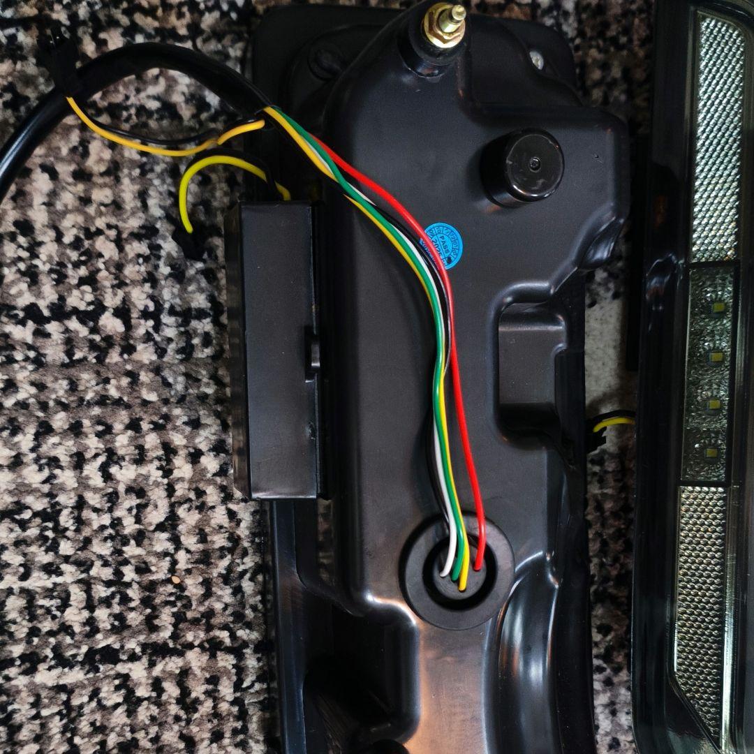 スズキ ジムニー LEDテールライト スモーク シエラ ノマド ウインカー