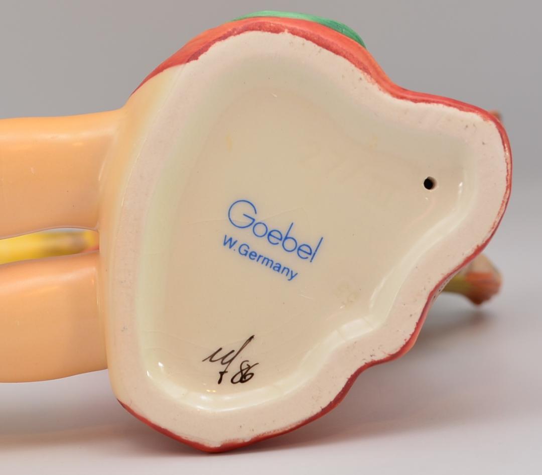 楽しいニュース　＃27　★フンメル　ドイツ・ゲーベル　ヴィンテージ　箱付き　美品