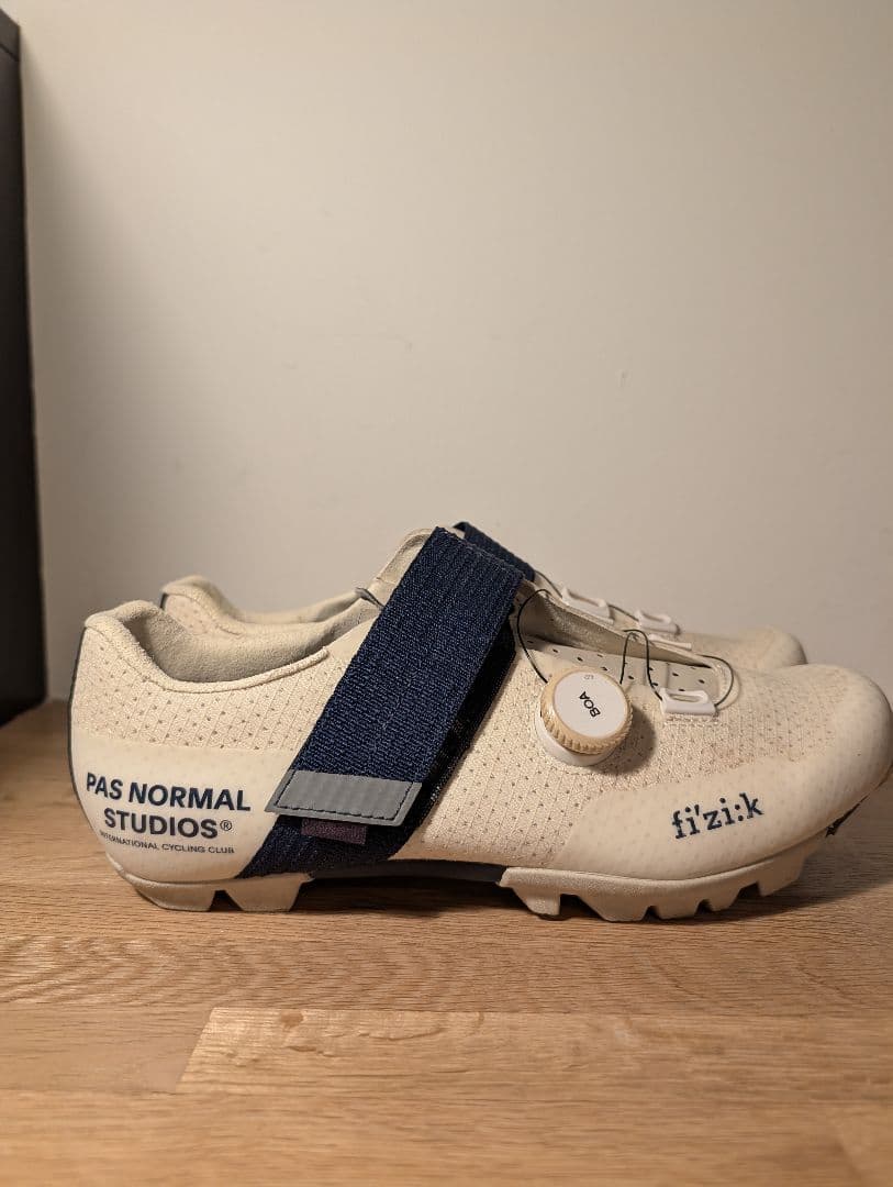 PNS x Fizik Ferox Carbonグラベルシューズ size 42